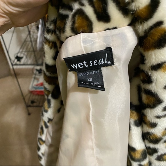 Wet Seal Leopard Print Jacket - Picture 7 of 8